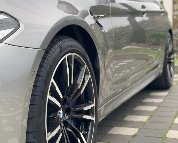 Серый БМВ М5, объемом двигателя 4.39 л и пробегом 38 тыс. км за 68250 $, фото 10 на Automoto.ua