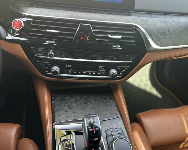 Серый БМВ М5, объемом двигателя 4.39 л и пробегом 71 тыс. км за 66900 $, фото 40 на Automoto.ua