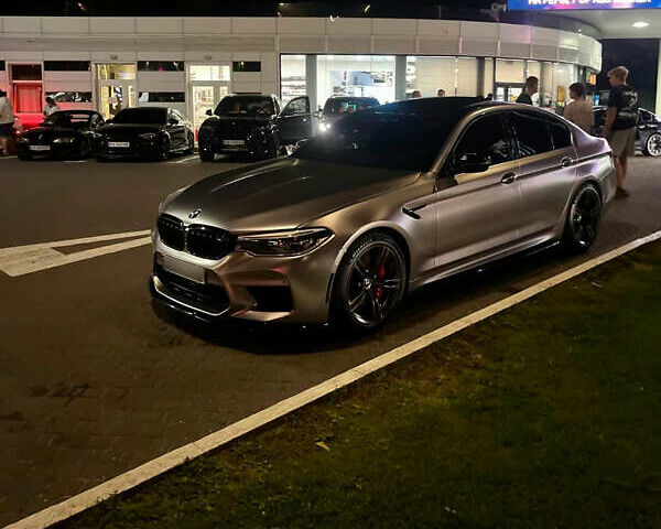 Серый БМВ М5, объемом двигателя 4.39 л и пробегом 71 тыс. км за 66900 $, фото 1 на Automoto.ua