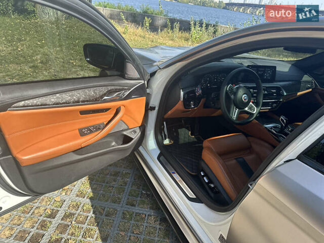 Серый БМВ М5, объемом двигателя 4.39 л и пробегом 71 тыс. км за 66900 $, фото 35 на Automoto.ua