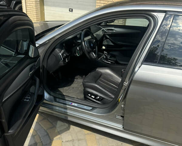 Серый БМВ М5, объемом двигателя 4.4 л и пробегом 89 тыс. км за 51500 $, фото 10 на Automoto.ua