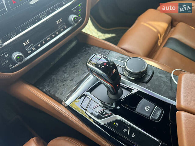 Серый БМВ М5, объемом двигателя 4.39 л и пробегом 71 тыс. км за 66900 $, фото 41 на Automoto.ua