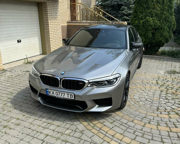 Серый БМВ М5, объемом двигателя 4.4 л и пробегом 89 тыс. км за 57000 $, фото 3 на Automoto.ua