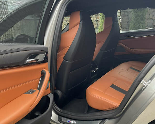 Серый БМВ М5, объемом двигателя 4.39 л и пробегом 38 тыс. км за 68250 $, фото 38 на Automoto.ua