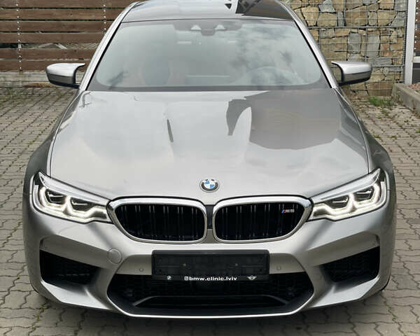 Серый БМВ М5, объемом двигателя 4.39 л и пробегом 38 тыс. км за 68250 $, фото 1 на Automoto.ua