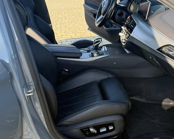 Серый БМВ М5, объемом двигателя 4.39 л и пробегом 61 тыс. км за 66900 $, фото 35 на Automoto.ua