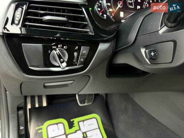 Серый БМВ М5, объемом двигателя 4.39 л и пробегом 68 тыс. км за 62000 $, фото 27 на Automoto.ua