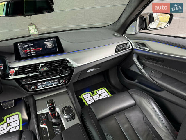 Серый БМВ М5, объемом двигателя 4.39 л и пробегом 68 тыс. км за 62000 $, фото 17 на Automoto.ua