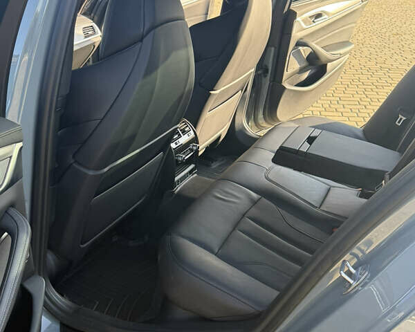 Серый БМВ М5, объемом двигателя 4.39 л и пробегом 61 тыс. км за 66900 $, фото 38 на Automoto.ua