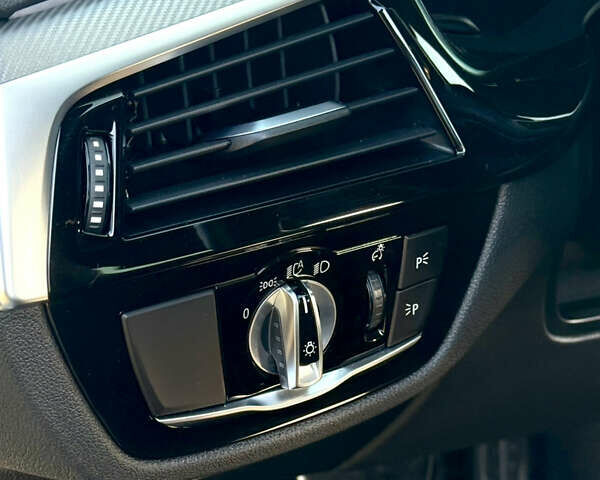 Серый БМВ М5, объемом двигателя 4.39 л и пробегом 61 тыс. км за 66900 $, фото 32 на Automoto.ua