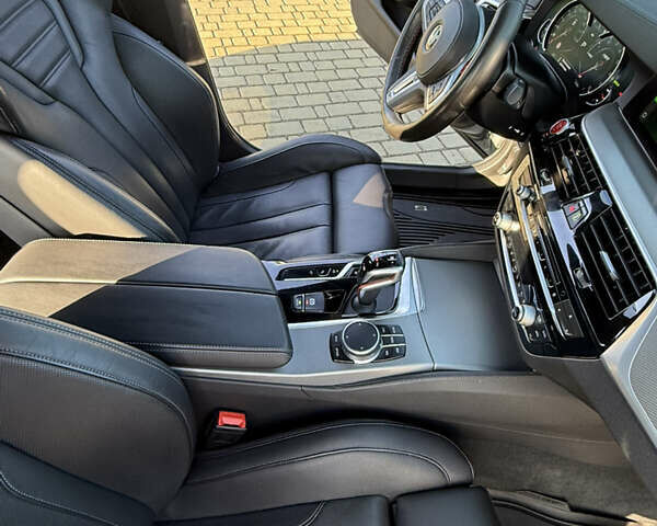 Серый БМВ М5, объемом двигателя 4.39 л и пробегом 61 тыс. км за 66900 $, фото 37 на Automoto.ua