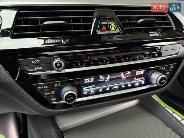 Серый БМВ М5, объемом двигателя 4.39 л и пробегом 68 тыс. км за 62000 $, фото 36 на Automoto.ua