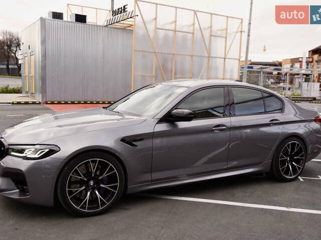 Серый БМВ М5, объемом двигателя 4.39 л и пробегом 43 тыс. км за 109000 $, фото 4 на Automoto.ua