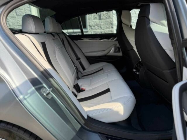 Серый БМВ М5, объемом двигателя 4.4 л и пробегом 19 тыс. км за 43000 $, фото 14 на Automoto.ua