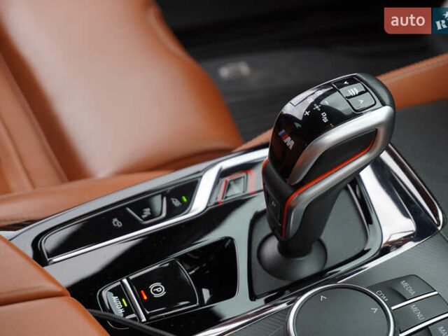 Серый БМВ М5, объемом двигателя 4.39 л и пробегом 43 тыс. км за 109000 $, фото 37 на Automoto.ua