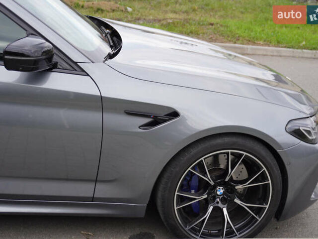 Серый БМВ М5, объемом двигателя 4.39 л и пробегом 43 тыс. км за 109000 $, фото 24 на Automoto.ua