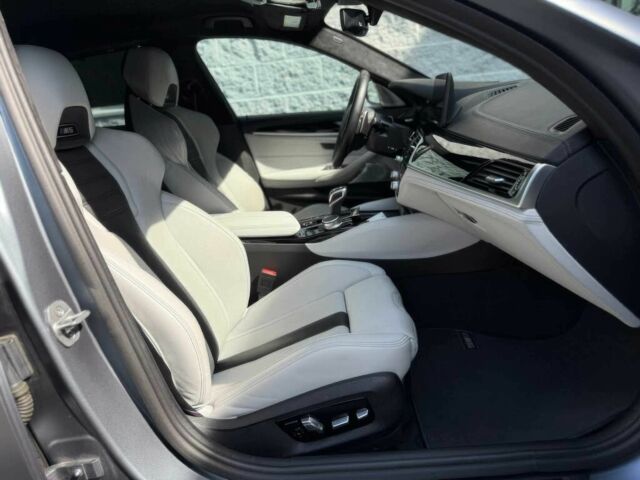 Серый БМВ М5, объемом двигателя 4.4 л и пробегом 19 тыс. км за 43000 $, фото 8 на Automoto.ua