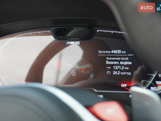 Серый БМВ М5, объемом двигателя 4.39 л и пробегом 43 тыс. км за 109000 $, фото 40 на Automoto.ua