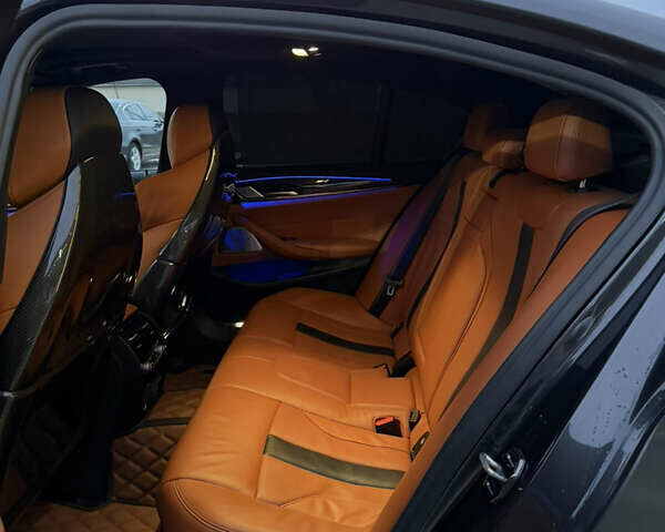 Серый БМВ М5, объемом двигателя 4.39 л и пробегом 82 тыс. км за 78000 $, фото 25 на Automoto.ua