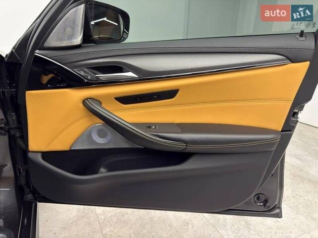 Серый БМВ М5, объемом двигателя 4.39 л и пробегом 18 тыс. км за 139500 $, фото 46 на Automoto.ua