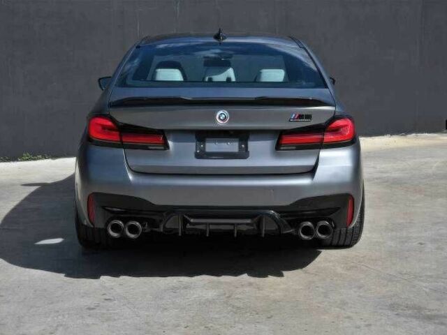 Серый БМВ М5, объемом двигателя 4.4 л и пробегом 15 тыс. км за 49900 $, фото 5 на Automoto.ua