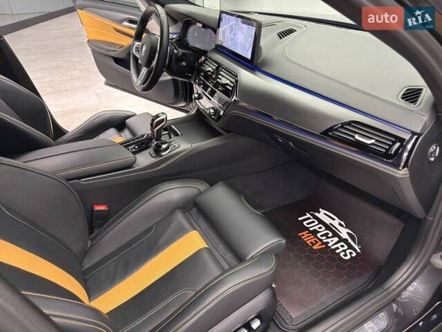 Серый БМВ М5, объемом двигателя 4.39 л и пробегом 18 тыс. км за 139500 $, фото 51 на Automoto.ua