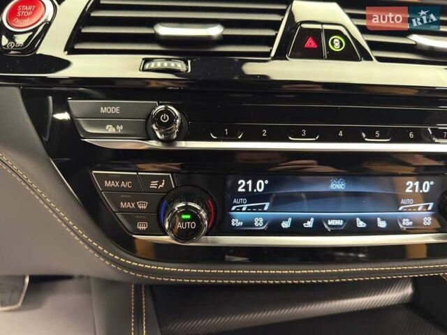 Серый БМВ М5, объемом двигателя 4.39 л и пробегом 18 тыс. км за 139500 $, фото 65 на Automoto.ua