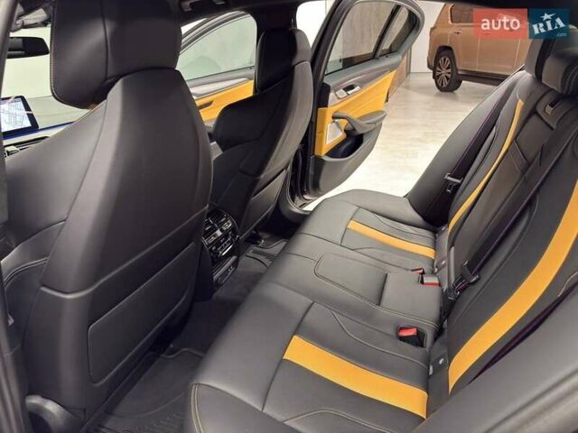 Серый БМВ М5, объемом двигателя 4.39 л и пробегом 18 тыс. км за 139500 $, фото 34 на Automoto.ua