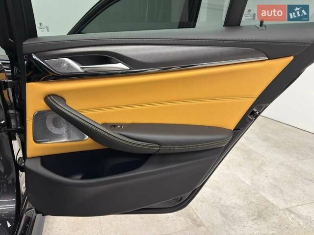 Серый БМВ М5, объемом двигателя 4.39 л и пробегом 18 тыс. км за 139500 $, фото 37 на Automoto.ua