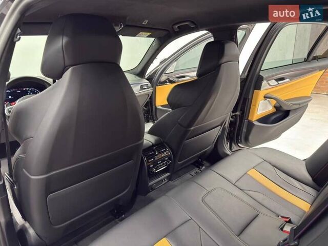 Серый БМВ М5, объемом двигателя 4.39 л и пробегом 18 тыс. км за 139500 $, фото 32 на Automoto.ua