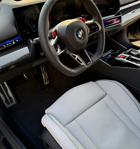 Серый БМВ М5, объемом двигателя 4.39 л и пробегом 8 тыс. км за 179900 $, фото 32 на Automoto.ua