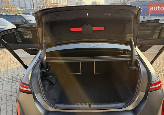 Серый БМВ М5, объемом двигателя 4.39 л и пробегом 8 тыс. км за 179900 $, фото 13 на Automoto.ua