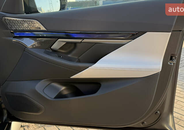 Серый БМВ М5, объемом двигателя 4.39 л и пробегом 8 тыс. км за 179900 $, фото 14 на Automoto.ua