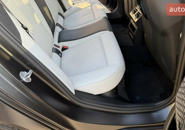 Серый БМВ М5, объемом двигателя 4.39 л и пробегом 8 тыс. км за 179900 $, фото 19 на Automoto.ua