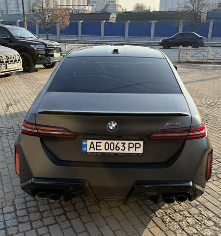 Серый БМВ М5, объемом двигателя 4.39 л и пробегом 8 тыс. км за 179900 $, фото 5 на Automoto.ua