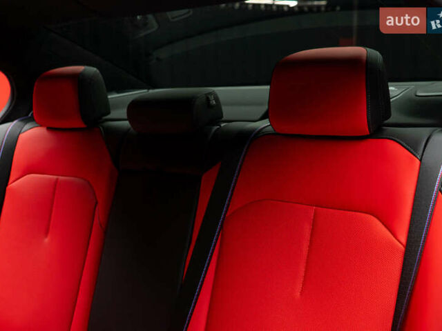 Серый БМВ М5, объемом двигателя 4.4 л и пробегом 1 тыс. км за 185900 $, фото 32 на Automoto.ua