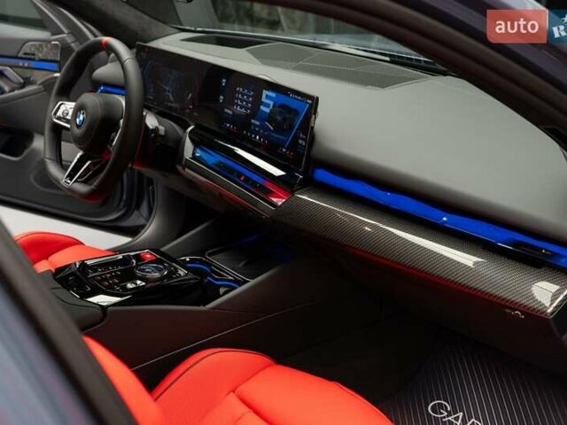 Серый БМВ М5, объемом двигателя 4.4 л и пробегом 1 тыс. км за 185900 $, фото 44 на Automoto.ua