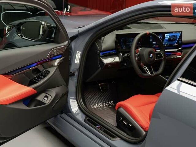 Серый БМВ М5, объемом двигателя 4.4 л и пробегом 1 тыс. км за 185900 $, фото 15 на Automoto.ua