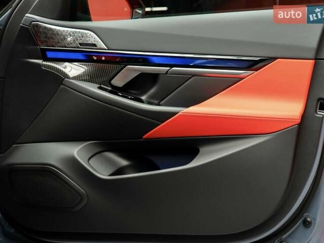 Серый БМВ М5, объемом двигателя 4.4 л и пробегом 1 тыс. км за 185900 $, фото 40 на Automoto.ua