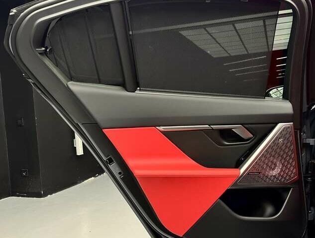 Серый БМВ М5, объемом двигателя 4.4 л и пробегом 1 тыс. км за 181900 $, фото 36 на Automoto.ua