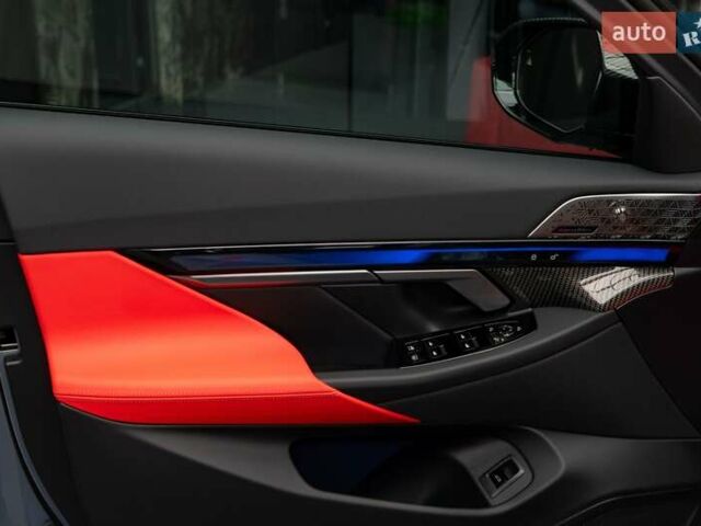 Серый БМВ М5, объемом двигателя 4.4 л и пробегом 1 тыс. км за 185900 $, фото 17 на Automoto.ua