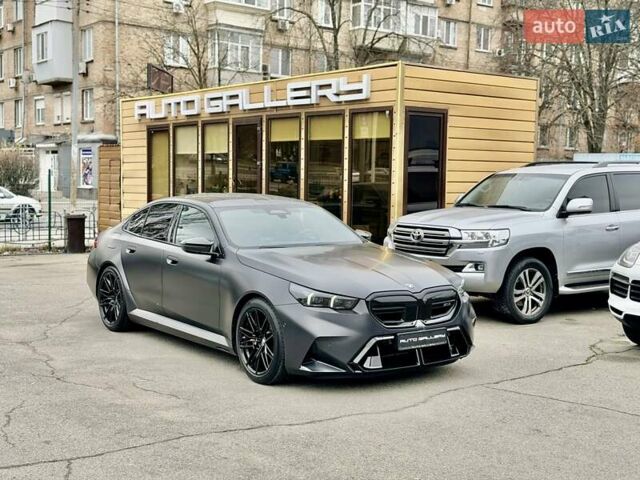 Серый БМВ М5, объемом двигателя 4.39 л и пробегом 9 тыс. км за 179500 $, фото 7 на Automoto.ua