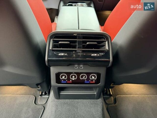 Серый БМВ М5, объемом двигателя 4.39 л и пробегом 9 тыс. км за 179500 $, фото 31 на Automoto.ua