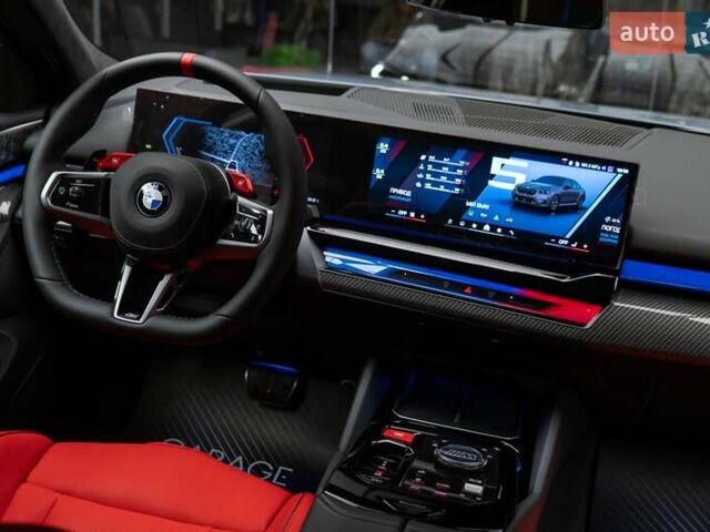 Серый БМВ М5, объемом двигателя 4.4 л и пробегом 1 тыс. км за 185900 $, фото 27 на Automoto.ua