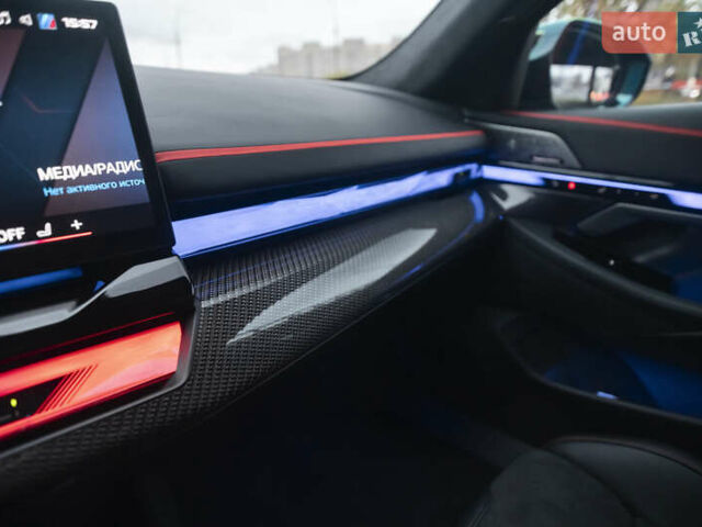 Серый БМВ М5, объемом двигателя 4.39 л и пробегом 3 тыс. км за 205000 $, фото 27 на Automoto.ua