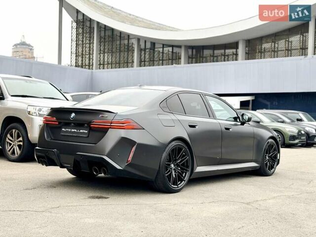 Серый БМВ М5, объемом двигателя 4.39 л и пробегом 9 тыс. км за 179500 $, фото 11 на Automoto.ua