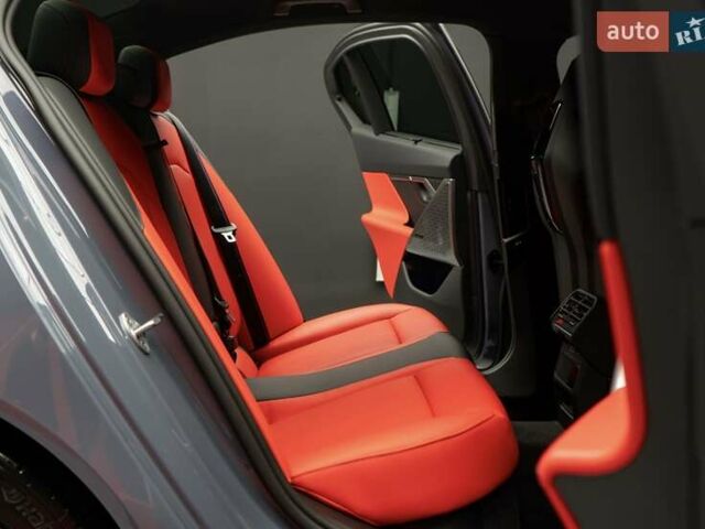 Серый БМВ М5, объемом двигателя 4.4 л и пробегом 1 тыс. км за 185900 $, фото 35 на Automoto.ua