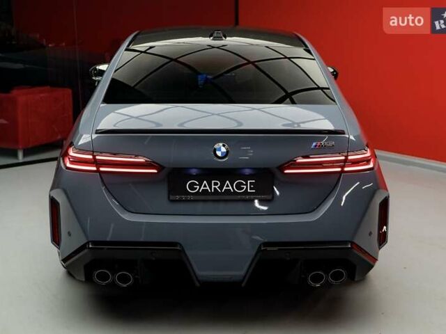 Серый БМВ М5, объемом двигателя 4.4 л и пробегом 1 тыс. км за 185900 $, фото 7 на Automoto.ua