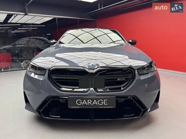 Серый БМВ М5, объемом двигателя 4.4 л и пробегом 1 тыс. км за 181900 $, фото 2 на Automoto.ua