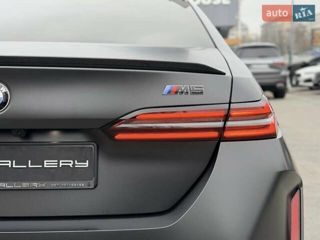 Серый БМВ М5, объемом двигателя 4.39 л и пробегом 9 тыс. км за 179500 $, фото 19 на Automoto.ua